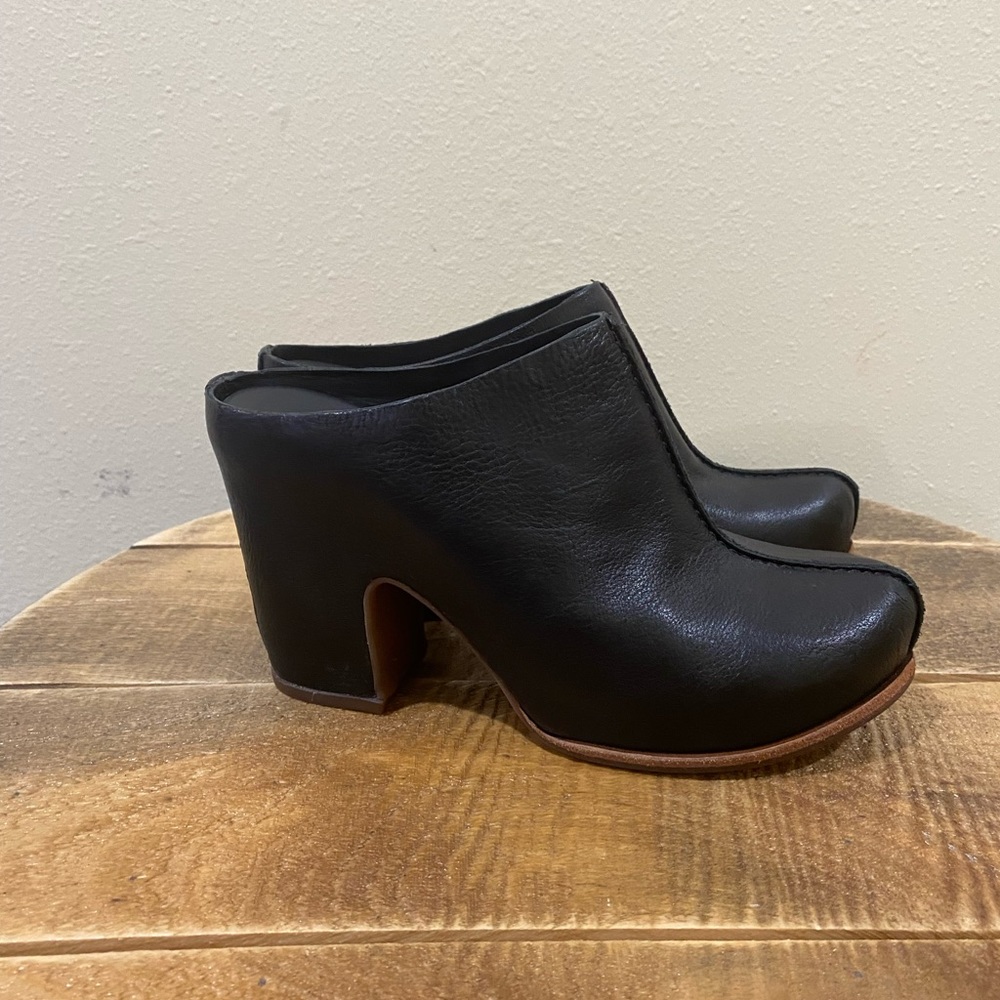Kork-Ease Sagano Women’s Black Clogs size 6